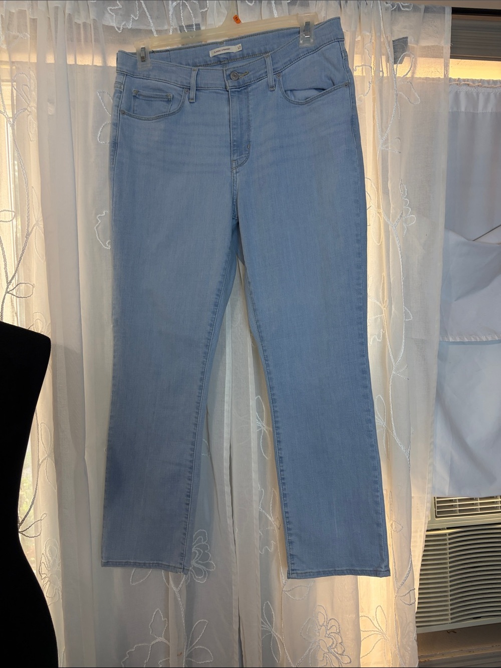 Levi’s Light Wash Women's Jeans 12